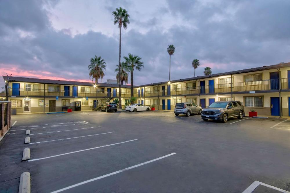 Studio 6 Suites San Bernardino, CA